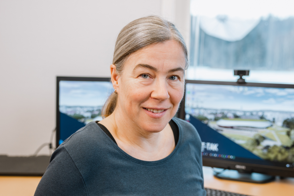 Katrine van Raaij, teknisk chef för statik och miljö på Lett-Tak Systemer