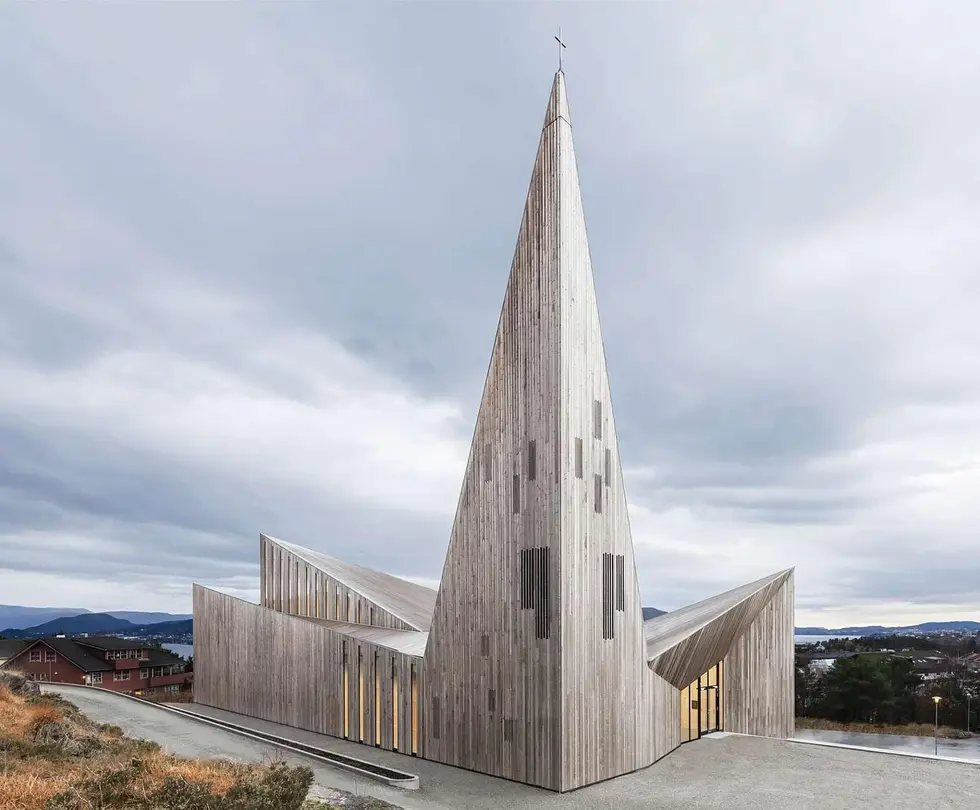 Knarvik kirke